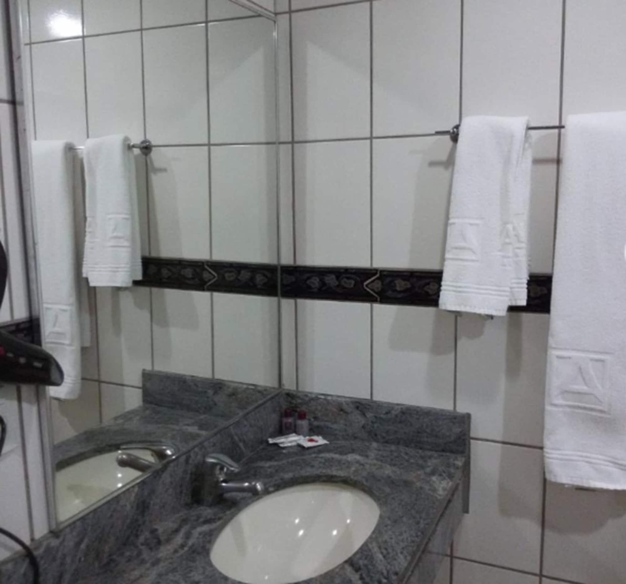 Airam Brasilia Hotel Esterno foto