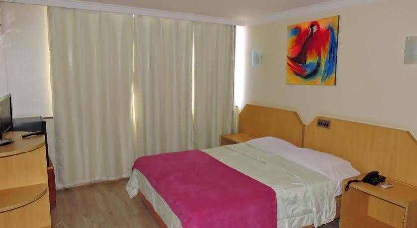 Airam Brasilia Hotel Esterno foto